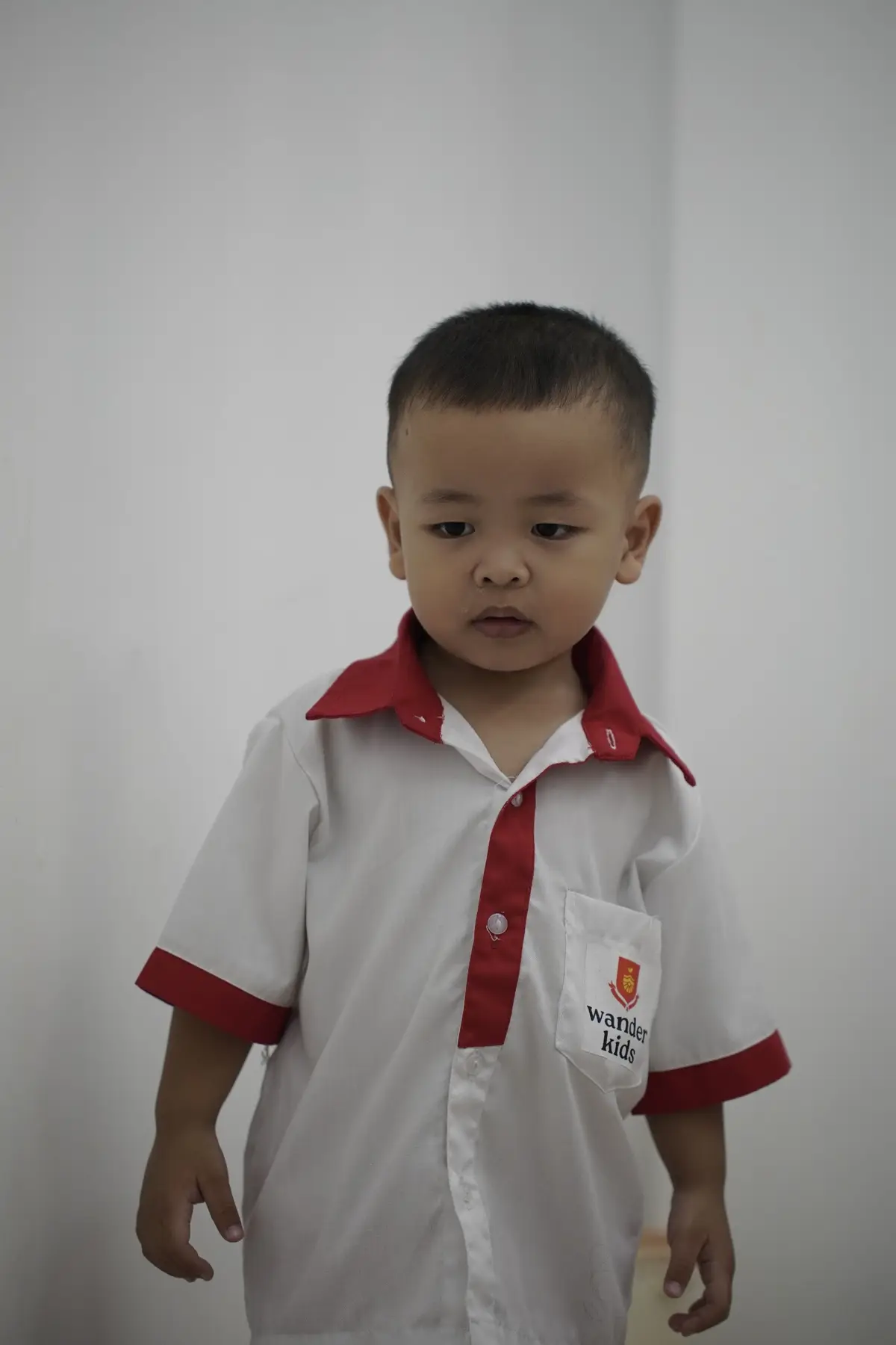 Siap memulai hari dengan seragam WanderKids.